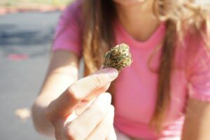 Read more about the article 3 Summertime Activities Made Better with Weed